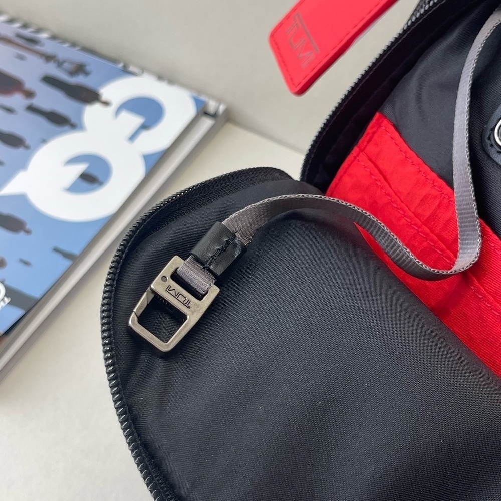 (new+tag) Tumi Fife men’s sling pack black - Picture 11 of 17